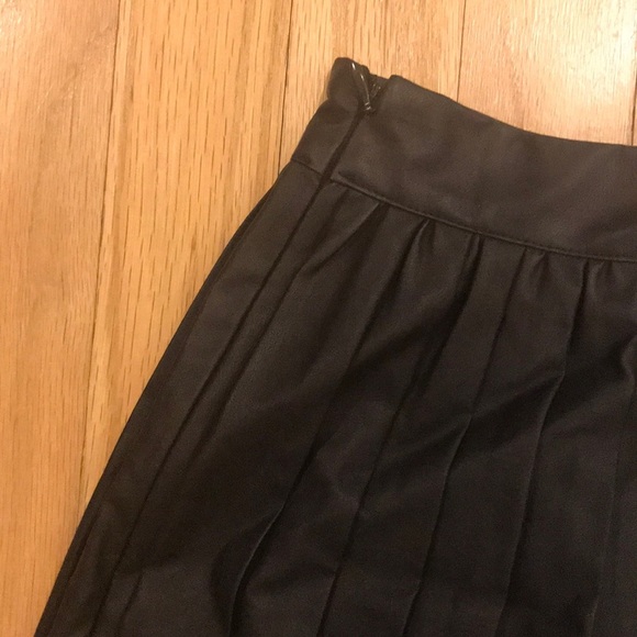 Sparkle & Fade leather pleated high waisted skirt - Picture 2 of 3